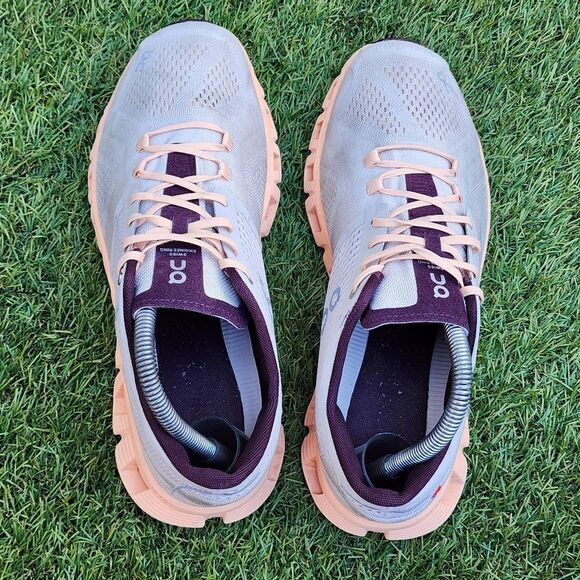 ON CLOUD X - Womens Athletic Shoes - SIZE 10 - - PLEASE See All Pictures - Picture 7 of 9